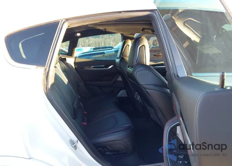 2020 Maserati Levante Gransport из США, поврежденный, VIN ZN661XUS3LX341446